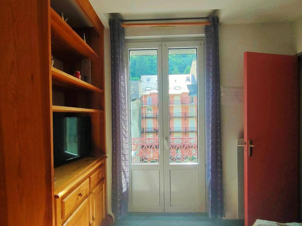 Appartement Centre-Ville 4/6 Pers, 3E Etage, Cuisine Equipee, Parking Gratuit, Linge En Supplement - Fr-1-234-228 Cauterets Exterior foto